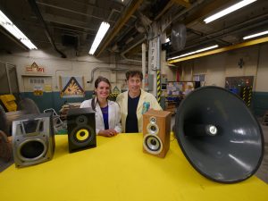Science Max - Experiments at Large