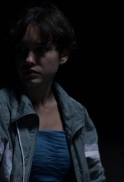 Girls Shouldn’t Walk Alone at Night | Les filles ne marchent pas seules la nuit
