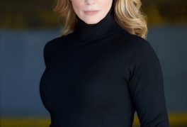 Lauren Holly