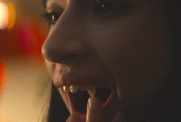 Humanist Vampire Seeking Consenting Suicidal Person | Vampire humaniste cherche suicidaire consentant