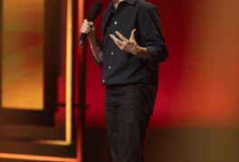 Mae Martin: The Gala