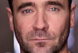 Allan Hawco